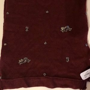 NWT scarf with a touch of bling.
